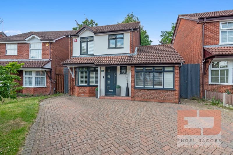 The Campions, Borehamwood